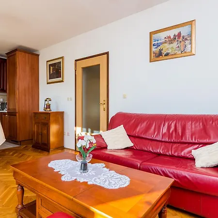 Apartment Babin Kuk